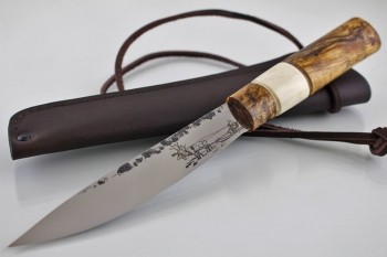 Якутский нож средний "БЫHAХ" Клинок х12мф. Рукоять рог, шпальт карельской березы.